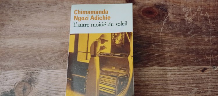 autre moitié du soleil livre chimamanda ngozie